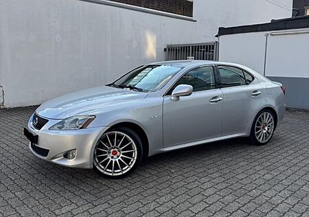 Lexus IS 250 V6 | Luxury Line | TÜV NEU
