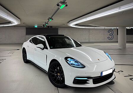 Porsche Panamera | Approved Garantie | Keyless |