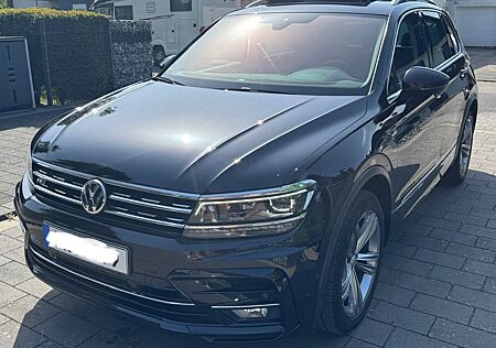 VW Tiguan Volkswagen 2.0 TSI 4Motion DSG R Line Highline, LED