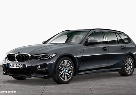 BMW 330e Touring M Sport AHK LiveCockpitProf Laser