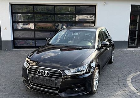 Audi A1 Sportback SHZ*NAVI*TÜV NEU