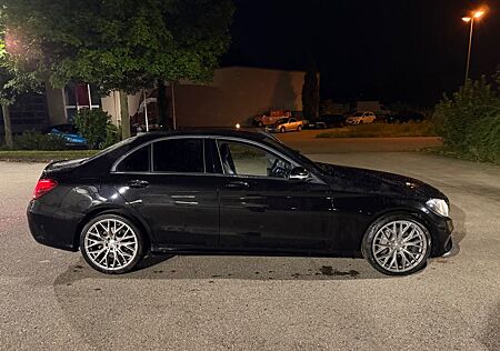 Mercedes-Benz C 200 AMG Line Carplay Burmester Automatik