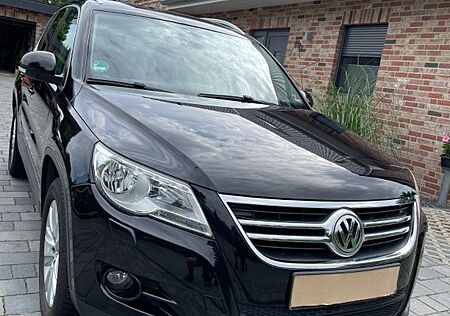 VW Tiguan Volkswagen 2.0 TDI 4MOTION Sport & Style Sport &...