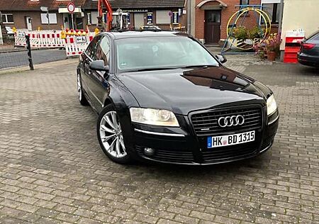 Audi A8 3.0 TDI (DPF) tiptronic quattro -