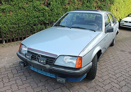 Opel Rekord GLS Exklusive Erst 114000Km Garagen Fund