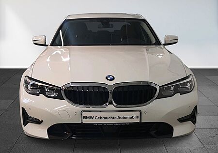BMW 320d xDrive Sport Line Automatik Sport Line