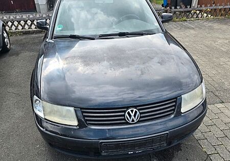 VW Passat Variant Volkswagen 1.8 T Comfortline Variant Com...
