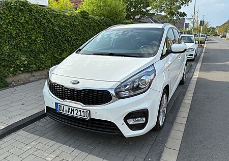 Kia Carens 1.6 GDI Dream-Team Edition