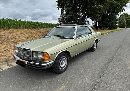 Mercedes-Benz CE 230
