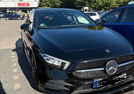 Mercedes-Benz A 250 e DCT -