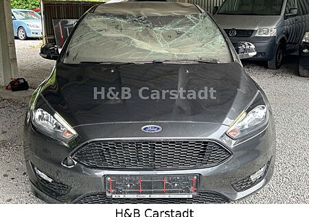 Ford Focus Lim. ST-Line