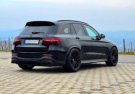 Mercedes-Benz GLC 63 AMG GLC AMG 63s 9Gg EINZELSTÜCK BLACK EDITION 630PS