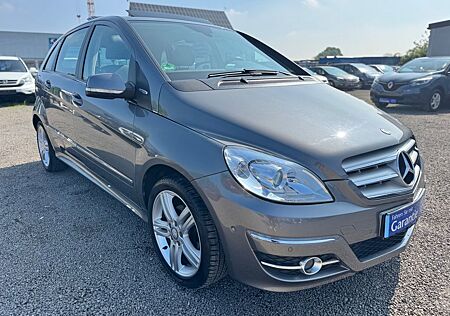 Mercedes-Benz B 180 B -Klasse 180 2.HAND*AHK*Panorama*Tempo
