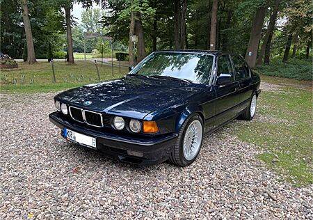 BMW 740 V8
