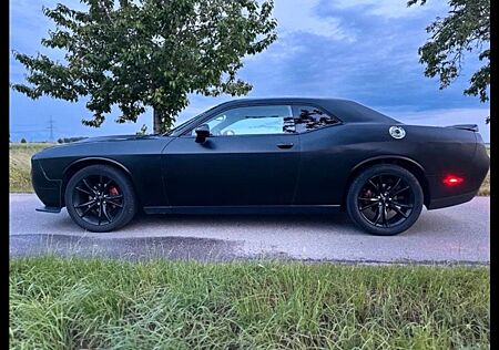Dodge Challenger 3.6 V6 CarPlay TÜV Neu!