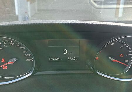 Peugeot 308 SW Active BlueHDi 150 STOP & START Active
