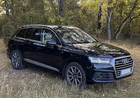 Audi Q7 3.0 TDI quattro - S-Line