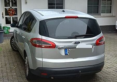 Ford S-Max 2,0TDCi 103kW Business Edition PowerSh...