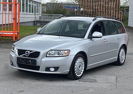 Volvo V50 Kombi 1.6 D Drive Kinetic Scheckheft Alu.