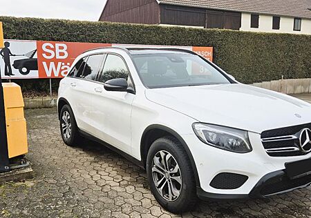 Mercedes-Benz GLC 220 d 4MATIC AMG Line Autom. AHK/LED/Panoram