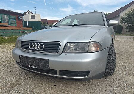 Audi A4 2.4 tiptronic Avant -