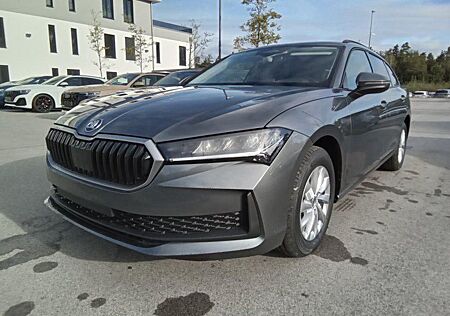 Skoda Superb Combi Essence 2.0 TDI 7-Gang-DSG 110 k...