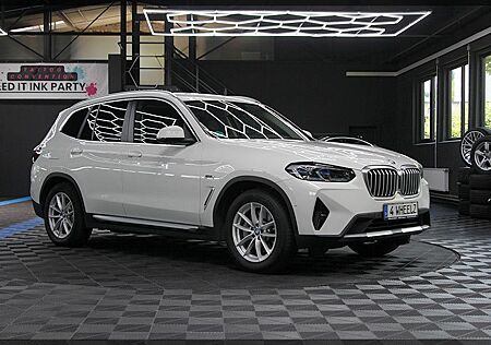 BMW X3 xDrive30e AT NAVI / PANO / CAM / LEDER