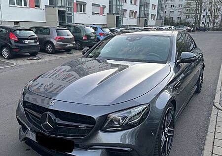 Mercedes-Benz E 63 AMG E 63 S 4MATIC+ Standheiz., Garantie., VOLL