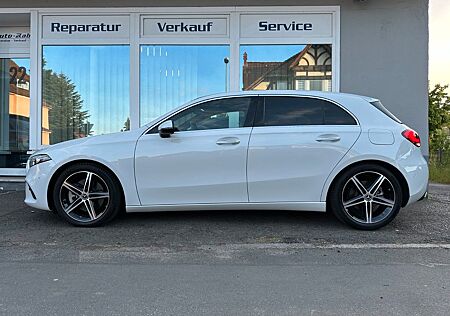 Mercedes-Benz A 250 +HUD+Sound+Memo+SitzKlima+KeyGo+Distr+Ambi