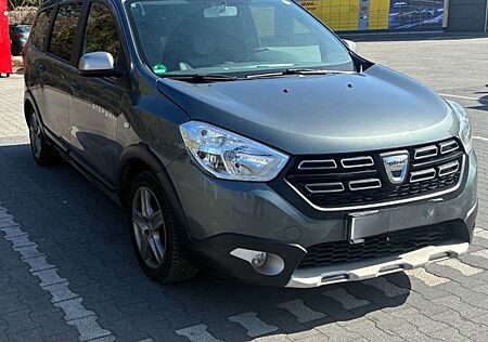Dacia Lodgy TCe 115 Stepway, Klima, EFH, 7 Sitzer