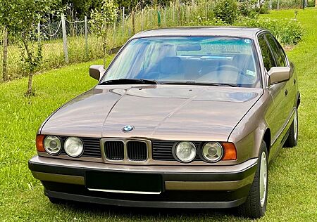 BMW 525i