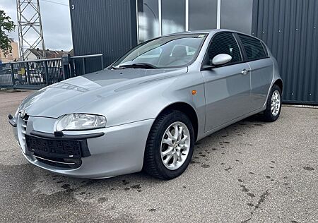 Alfa Romeo 147 gebraucht kaufen Alfa Romeo 147 1.6 T.Spark*Scheckheftgepfl.*Klima*Sitzheizung