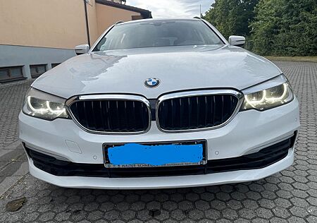 BMW 520 d Panorama D AHK 2 Hand TOP Gepflegt