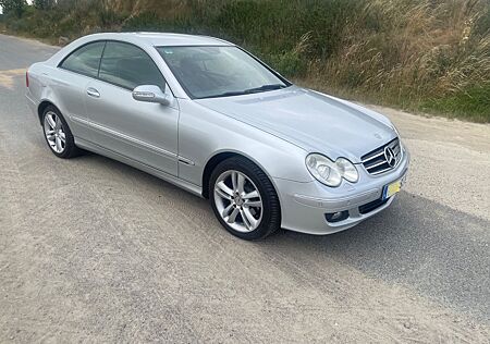 Mercedes-Benz CLK 200 KOMPRESSOR AVANTGARDE Avantgarde
