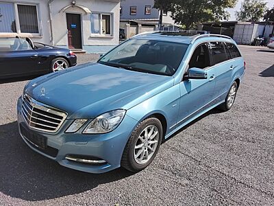 Mercedes-Benz E 250 CGI T BlueEFFICIENCY AVANTGARDE AVANTGARDE