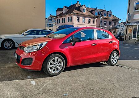 Kia Rio 1.2 sparsames Stadtauto