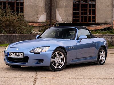 Honda S2000 2.0i - Blue on blue
