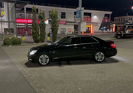 Mercedes-Benz E 350 CDI BlueEFFICIENCY AVANTGARDE