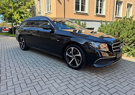 Mercedes-Benz E 300 d T Autom.