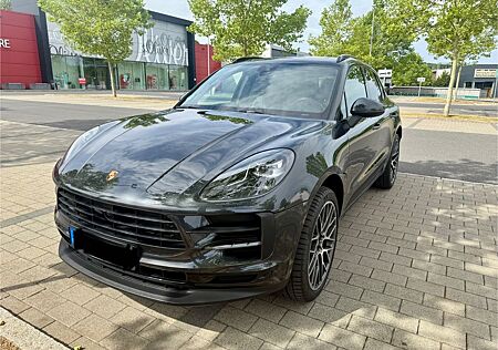 Porsche Macan EZ21 ACC Bose AHK 21Zoll Reifen Neu Scheck