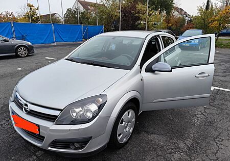 Opel Astra Tüv bis 04/2026 Navi