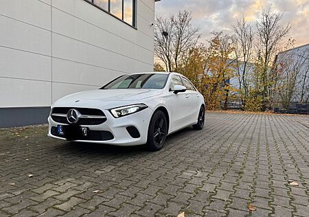 Mercedes-Benz A 200 -