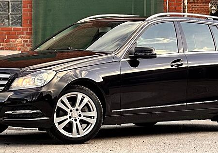 Mercedes-Benz C 180 C180 AVANGARDE / SCHECKHEFT / TOP ZUSTAND