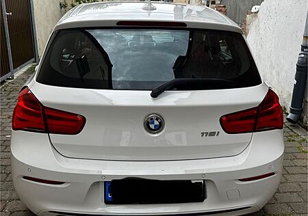BMW 118i Sport Line Sport Line