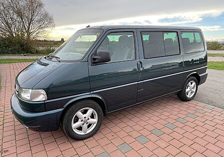 VW T4 Multivan Volkswagen 2.5 TDI Generation ocean green