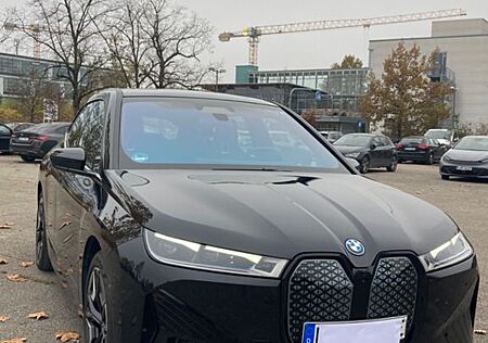 BMW iX xDrive50 -