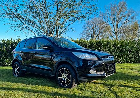 Ford Kuga 2,0 TDCi 4x4 132kW *TOP AUSSTATTUNG*