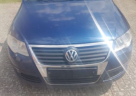 VW Passat Variant Volkswagen 2.0 TDI 4M. Ind. Chrom dunkel...