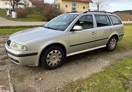 Skoda Octavia Combi Tour