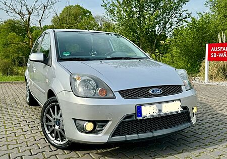 Ford Fiesta 1,4 16V Silver Magic Silver Magic